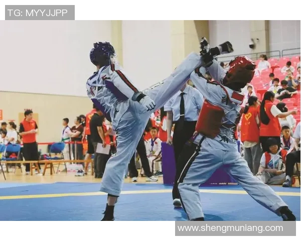 竞技体育精神引领全民奋斗与超越自我实现共同成长与进步