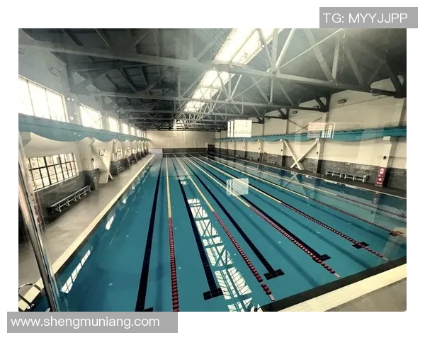 游泳名将背后的奋斗故事与成就:从泳池到世界舞台的辉煌历程 游泳名将背后的奋斗故事与成就:从泳池到世界舞台的辉煌历程